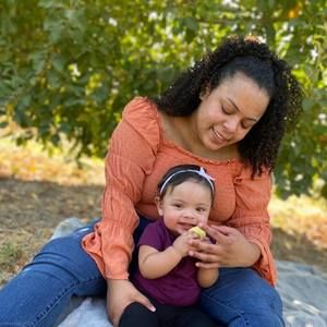 Meet your Posher, Monique